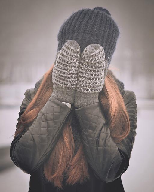 covering-face-1149200_640